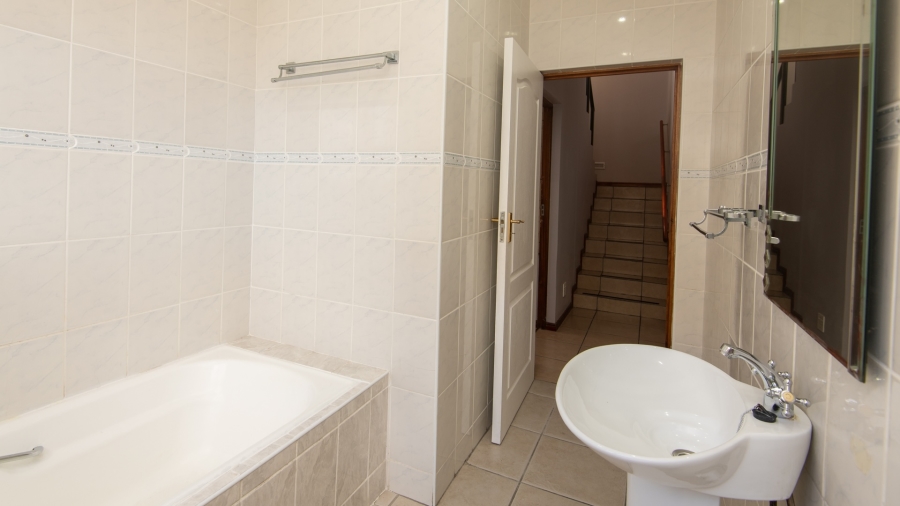 3 Bedroom Property for Sale in Bergsig Western Cape